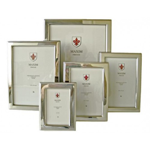 Zilveren fotolijst - 13x18cm - rechthoek - 16.5mm gladde rand met aan buitenzijde parelrand - 61027